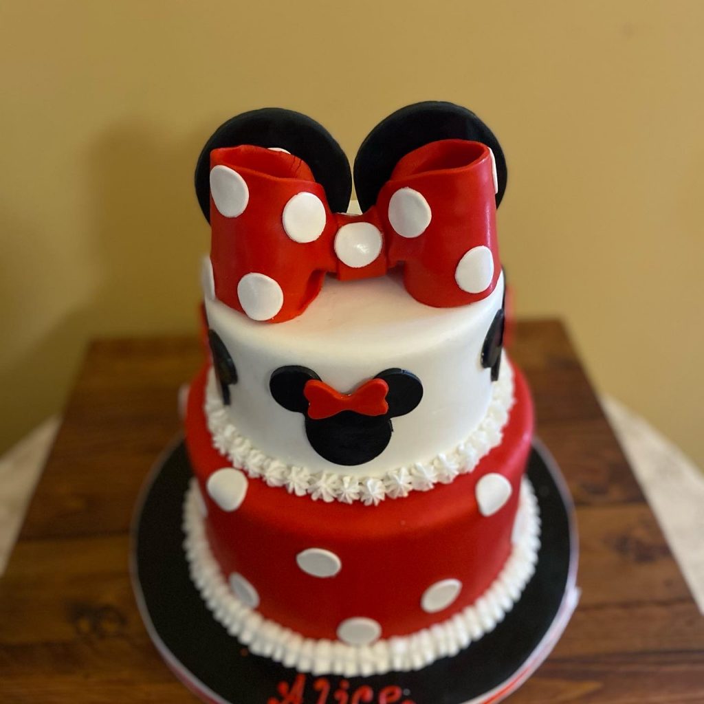 Minnie 2 tier Cake