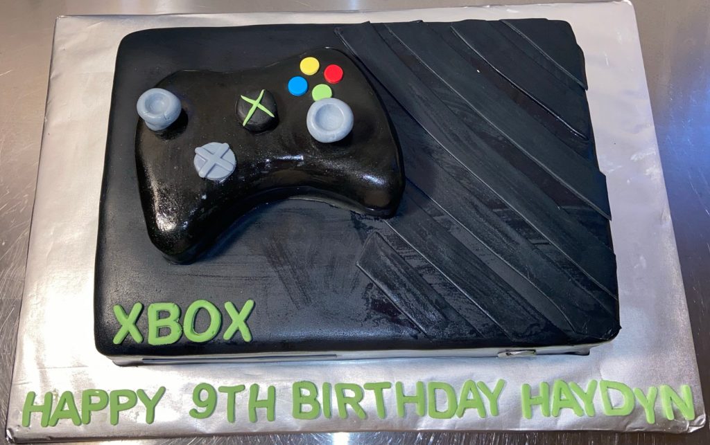 X-Box and Controller cake